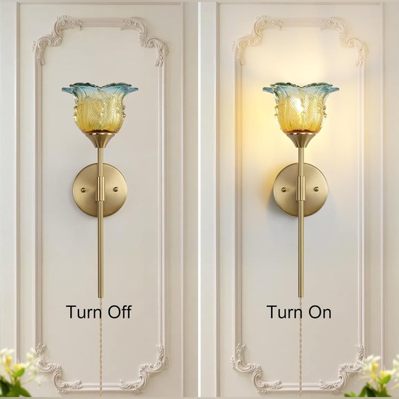 Gold Wall Sconces with Modern Flower Glass Shades - Plugin (set of 2) - Picture 4 of 7